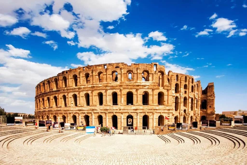 Tunezja czy trzeba paszport? Sprawdź, co musisz wiedzieć przed wyjazdem