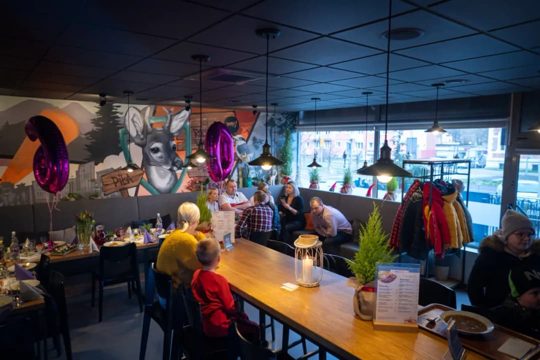 Gdzie zjeść w Piłie? Odkryj najlepsze restauracje i smaki